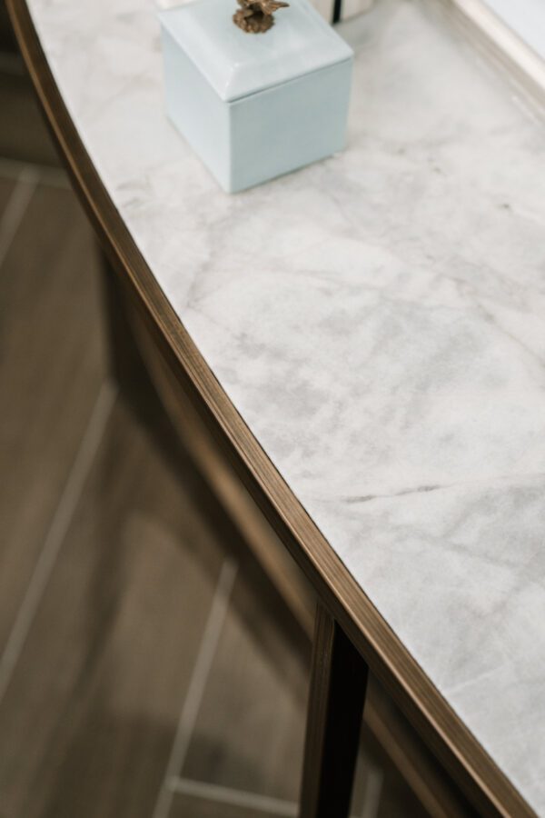 Raffine Sylvie Console 5