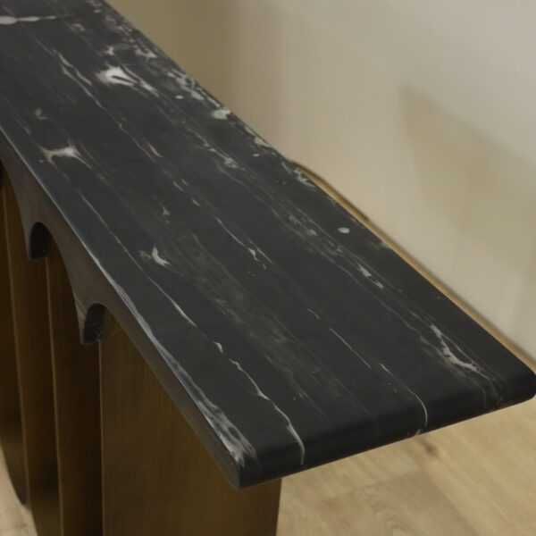 Ember Console Black Marble 8